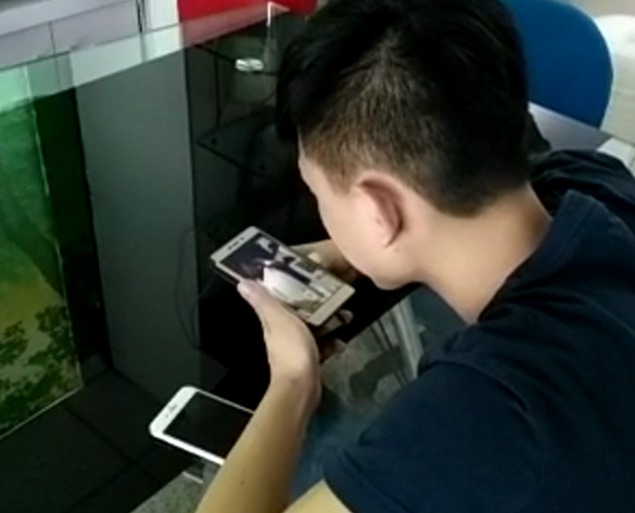 科頤辦公蔡工視頻教客戶處理柯尼卡美能達(dá)bizhub423復(fù)印機(jī)卡紙問(wèn)題